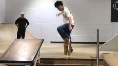 Slepý skateboardista