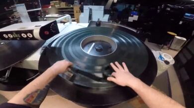 30 let stará promítačka  IMAX