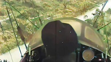 Přelet nad zničeným městem (WW1)