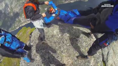 Extreme Skydiving & BASE Jumping