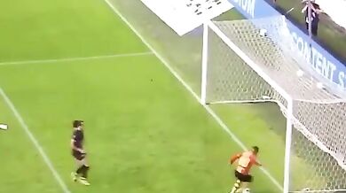 Neproměněná gólová šance