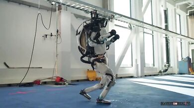 Tančící roboti