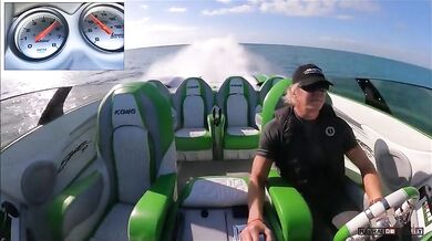 290km/h v motorovém člunu