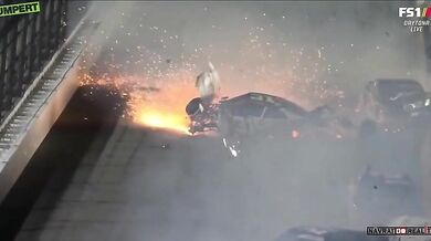 Nehoda při NASCAR závodu