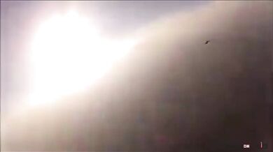 Srážka při seskoku padákem