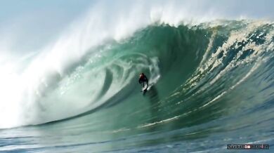 Surfování na obřích vlnách