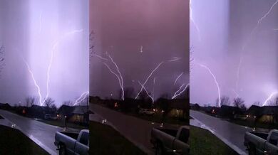 Zpomalený záběr blesků