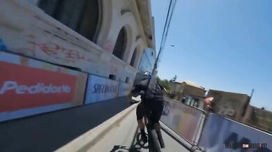 Sjezd českého cyklisty Tomáše Slavíka