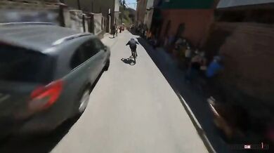 Sjezd českého cyklisty Tomáše Slavíka