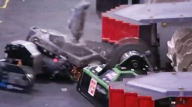 Nejdestruktivnější bitva bojových robotů