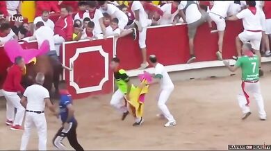 Člověk vs. býk #110