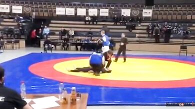 Ochrnutí během zápasnické soutěže