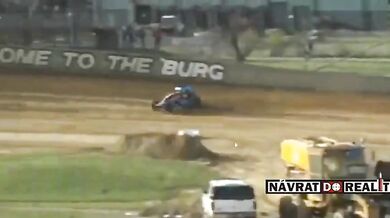 Smrtelná nehoda v automobilovém závodě