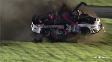 Nehoda při NASCAR závodu #2