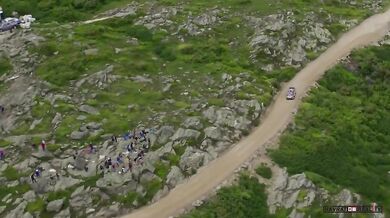 Travis Pastrana - Mt. Washington Hillclimb 2017 (2 videa)