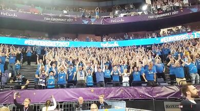 Fanoušci na basketu