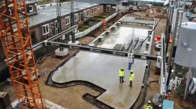 Stavba největší evropské budovy vytištěné na 3D tiskárně za 140 hodin