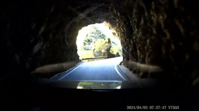 Horská silnice na Taiwanu během zemětřesení