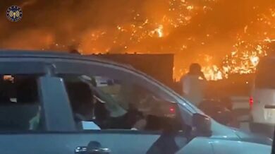 Skládka v plamenech