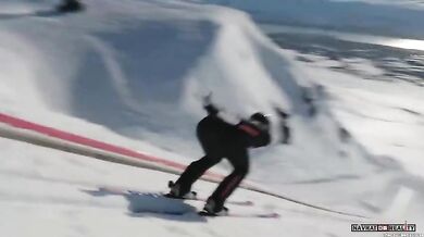 Světový rekord v délce skoku na lyžích.