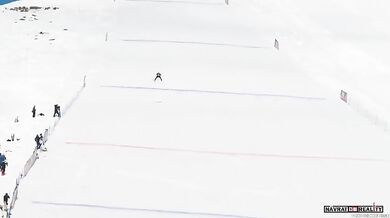 Světový rekord v délce skoku na lyžích.