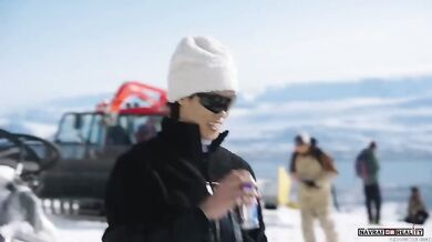 Světový rekord v délce skoku na lyžích.