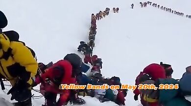 Masivní fronta na Mount Everestu