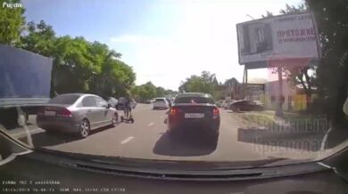 Skútrař vs. elektrokoloběžkář