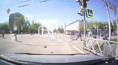 Stržené dráty zranily chodce