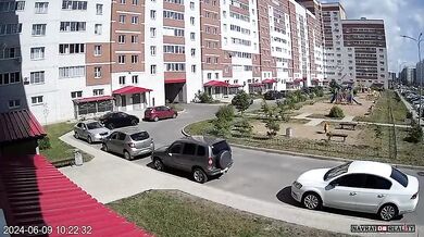 Více místa na parkování...