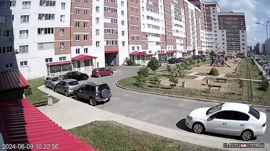 Více místa na parkování...