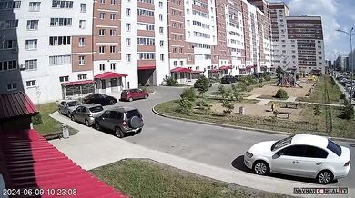 Více místa na parkování...