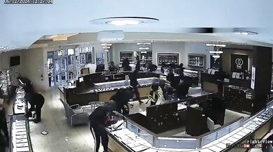 Loupež v klenotnictví v Sunnyvale