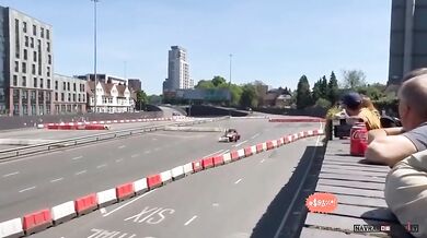 Nehoda na závodní dráze