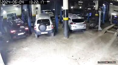 Nehoda v autoservisu