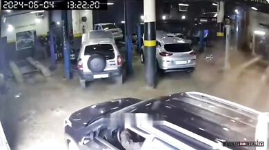 Nehoda v autoservisu