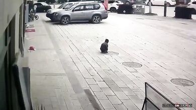 Dítě zažehlo plyn v kanalizaci