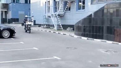 Frajírek na motorce #2