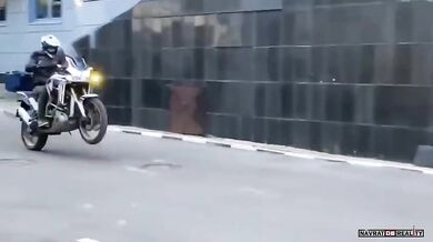 Frajírek na motorce #2