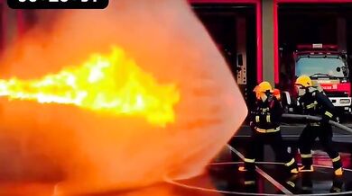 Vodní ohnivý štít: Ochrana pro hasiče