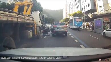 Kuriozní motonehoda