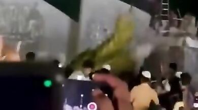 Zuřící protesty v Bangladéši