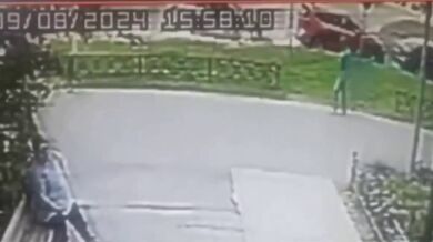 Čelní srážka dvou hlav