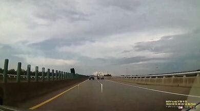 Ztracené kolo kamionu