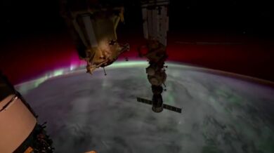 Polární záře viděná z vesmíru