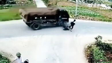 Těsný únik od tragické dopravní nehody