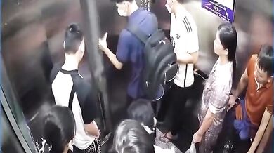 Porucha výtahu málem stála muže život