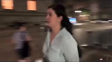 Skejťák vs. chodkyně