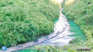 Jízda po vodní hladině: Shiziguan Floating Bridge v Číně