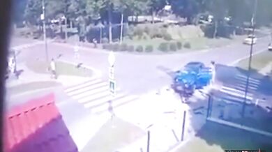 Srážka aut v Tomášově